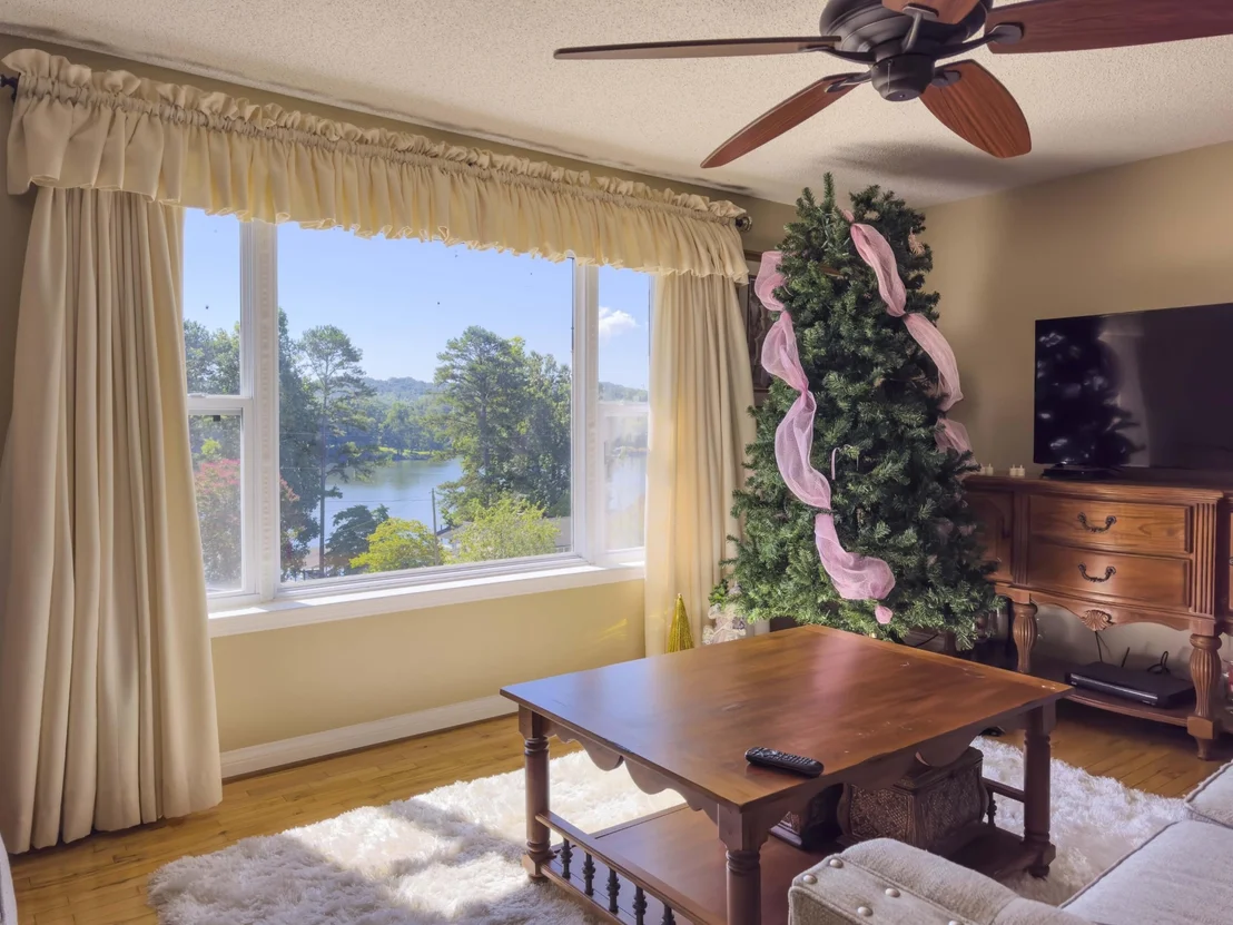 Photo of 672 Toestring Cove Road