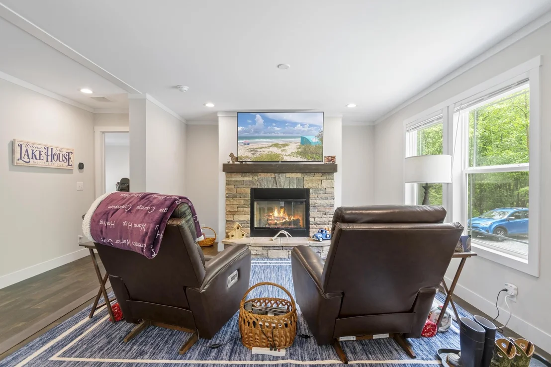 Photo of 170 Lynx Ln