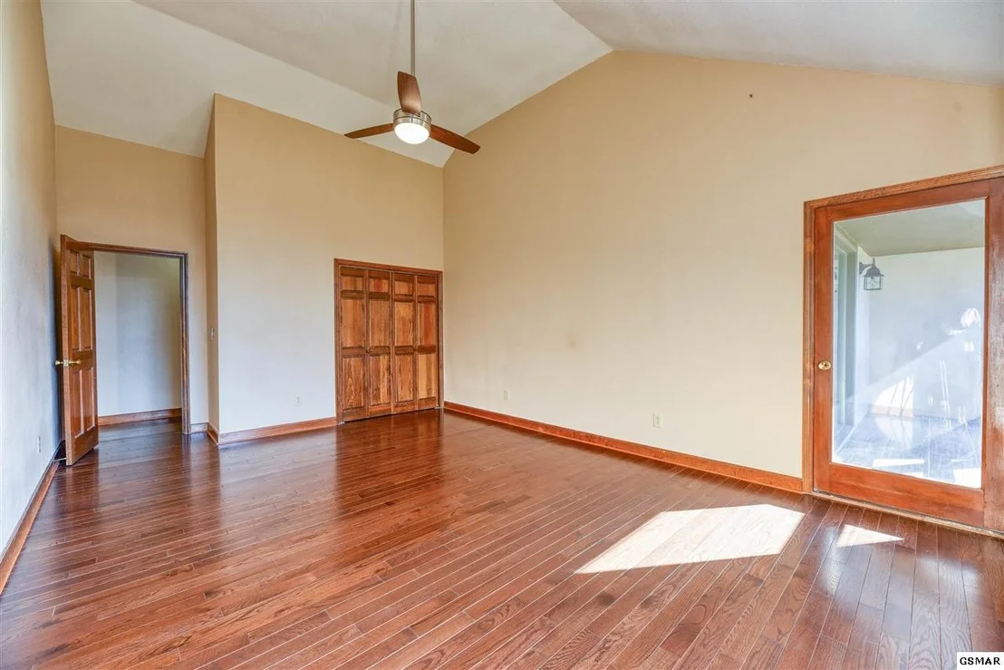 Photo of 1252 Crestview Drive
