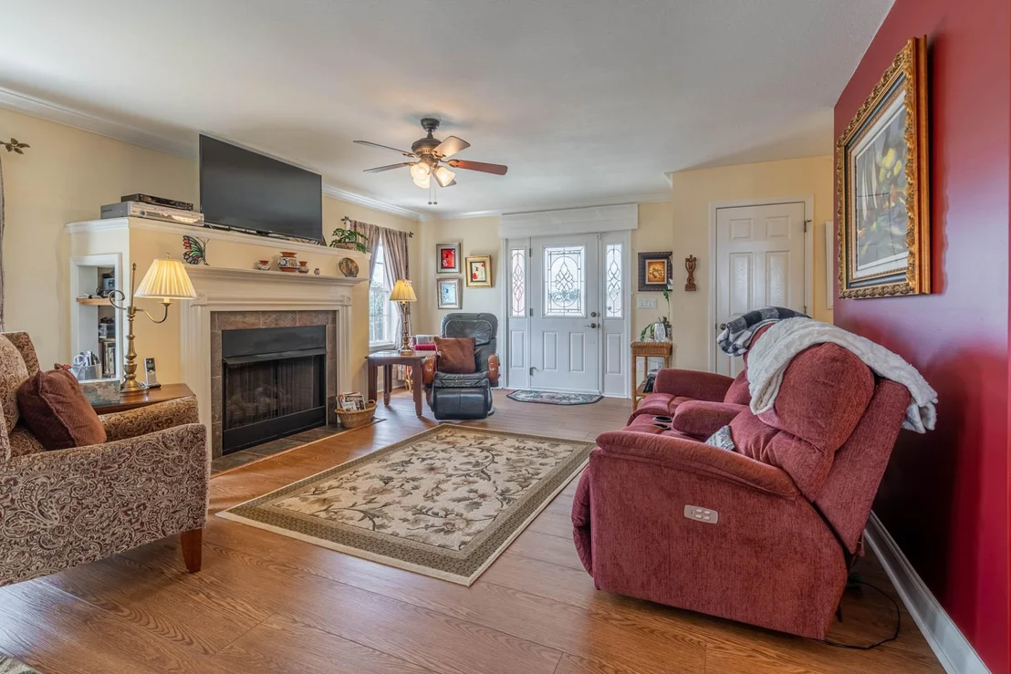 Photo of 1425 Benjamin Blvd