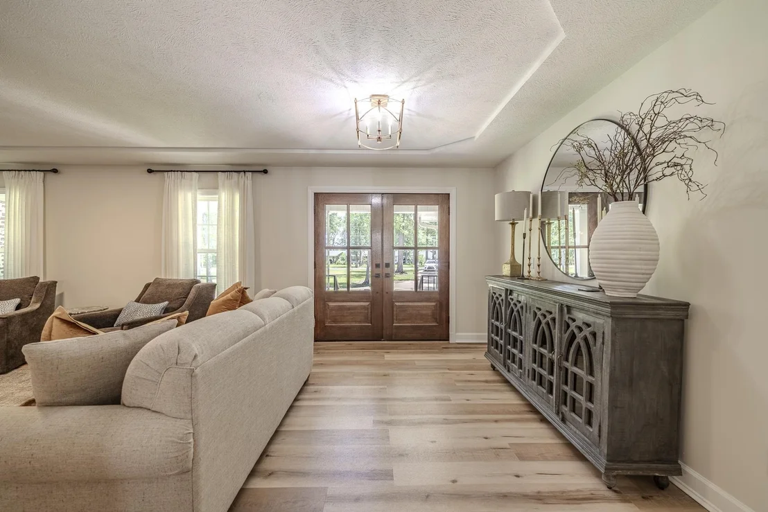 Photo of 330 ROBIN HOOD LOOP