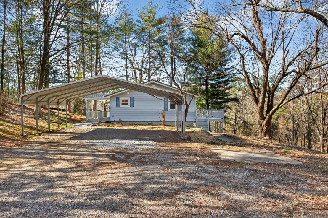 Photo of 86 West Drive