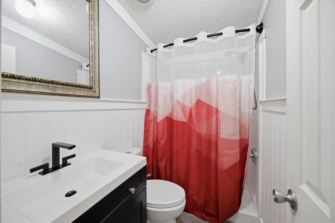 Photo of 312 Eaves Ferry Road