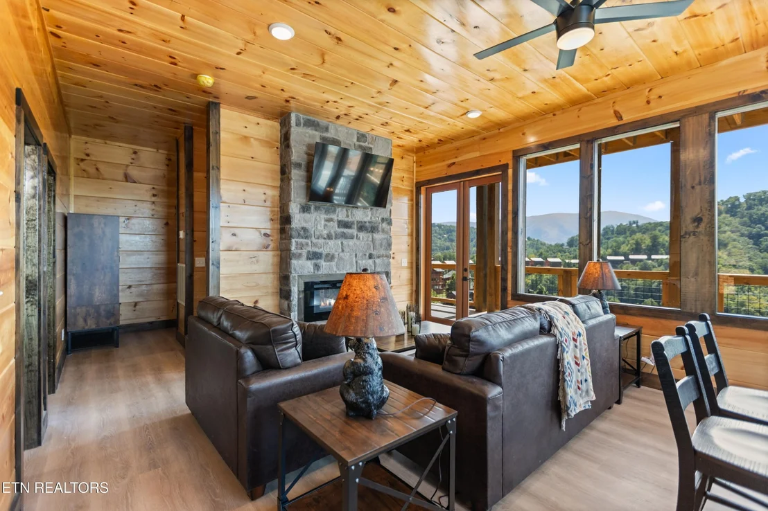 Photo of 2412 Mountain Ridge Way