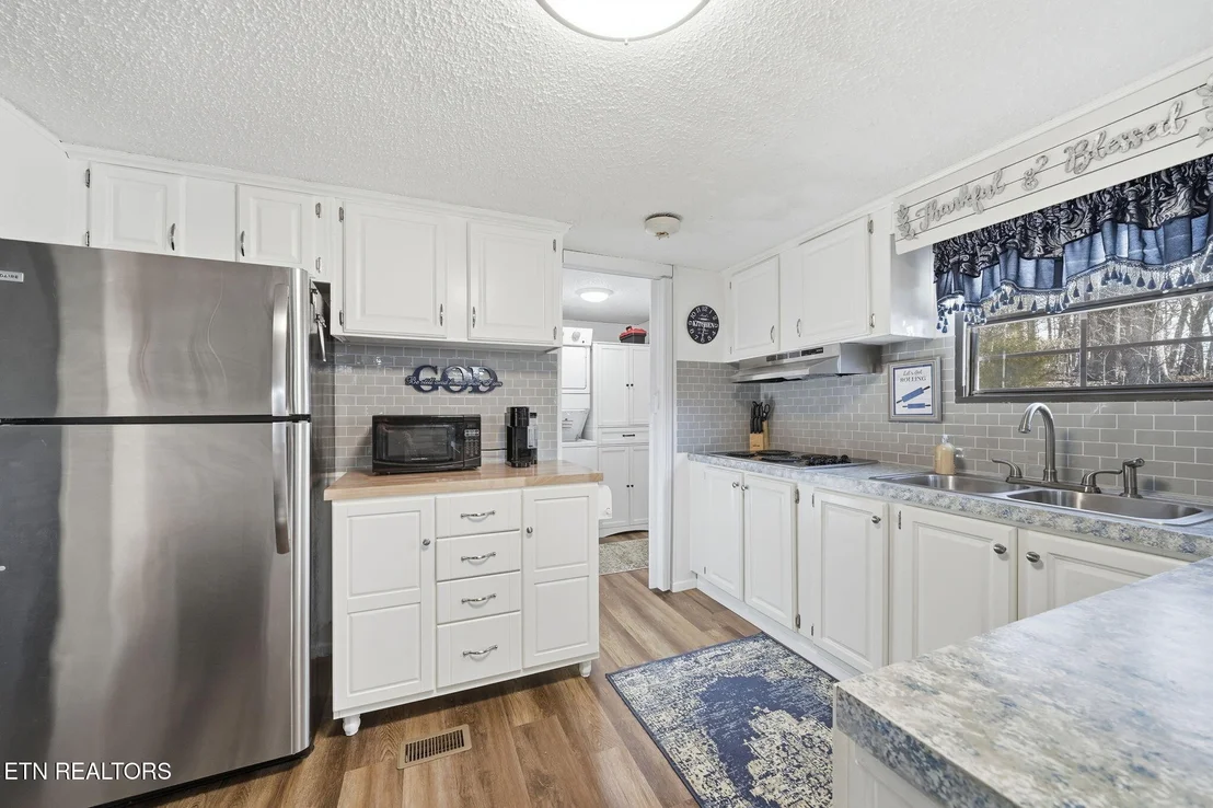 Photo of 281 Willis Rd
