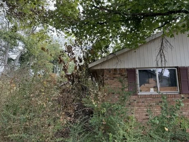 Photo of 305 WALNUT ST