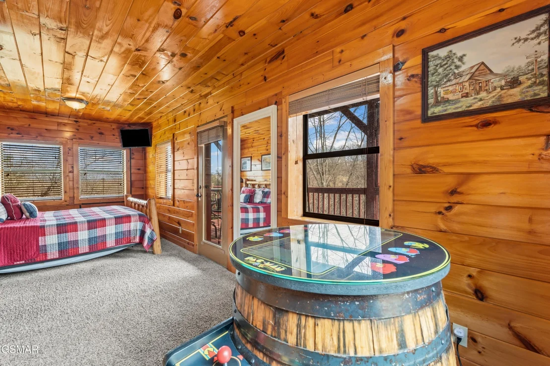 Photo of 513 Hideaway Ridge Circle