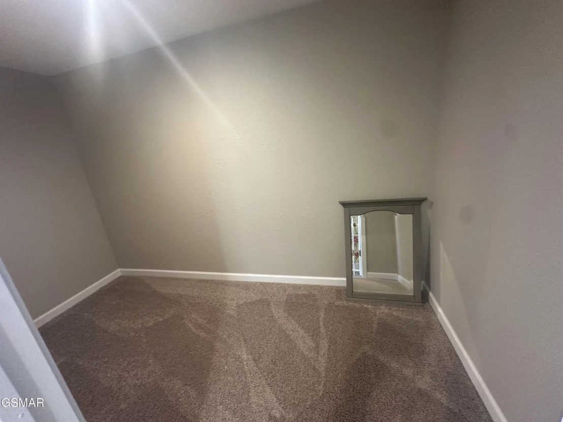 Photo of 971 Lee Road