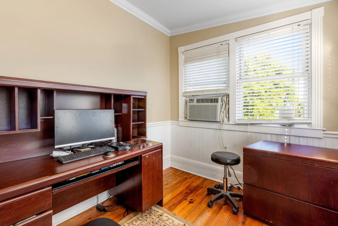 Photo of 46 N Crest Road