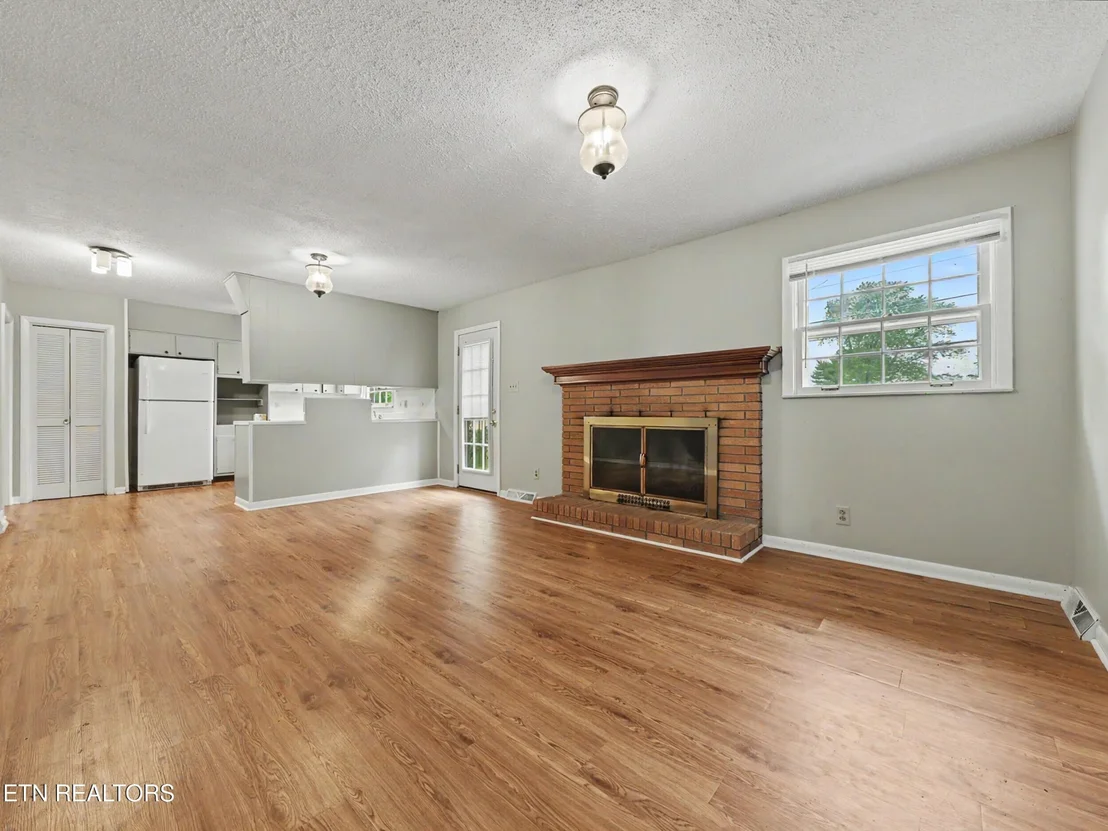 Photo of 7624 Berkshire Blvd