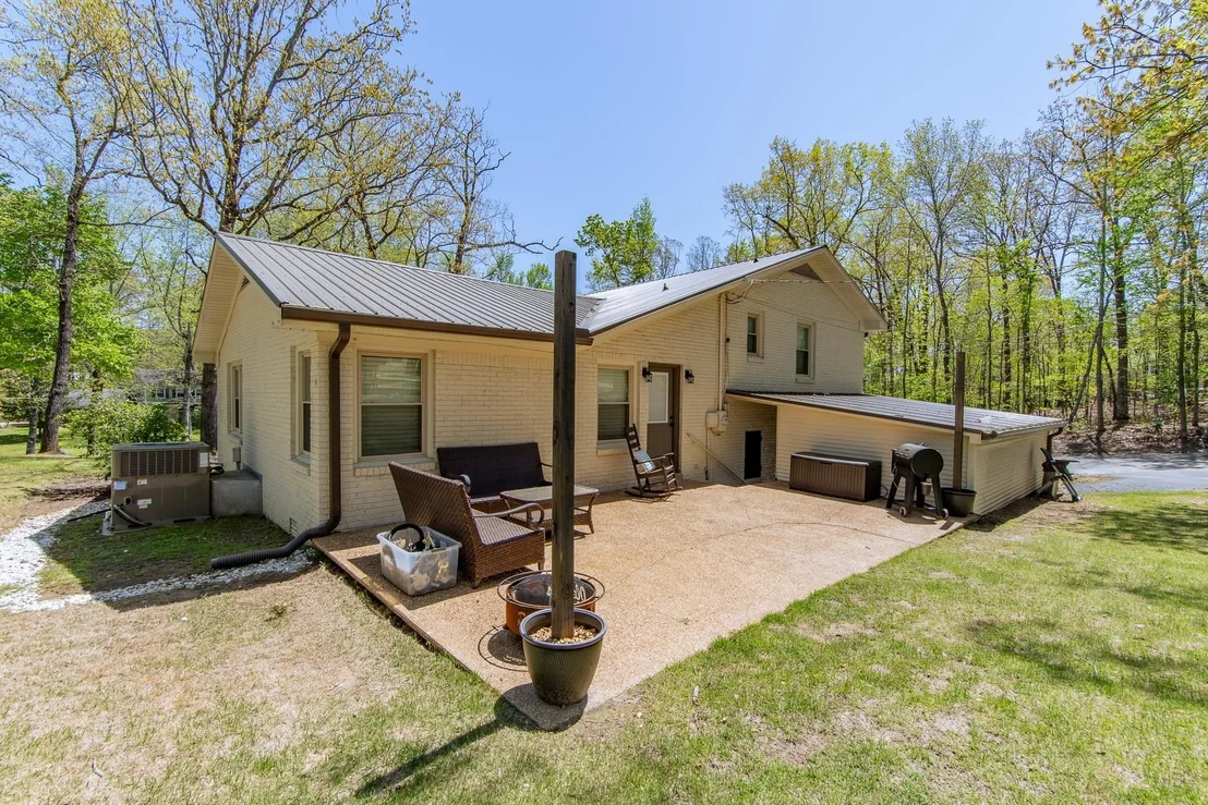 Photo of 180 HORNER DR