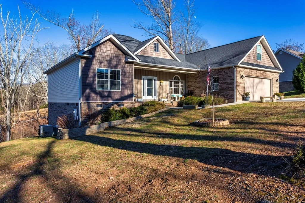 Photo of 271 Mountain Shadow Drive
