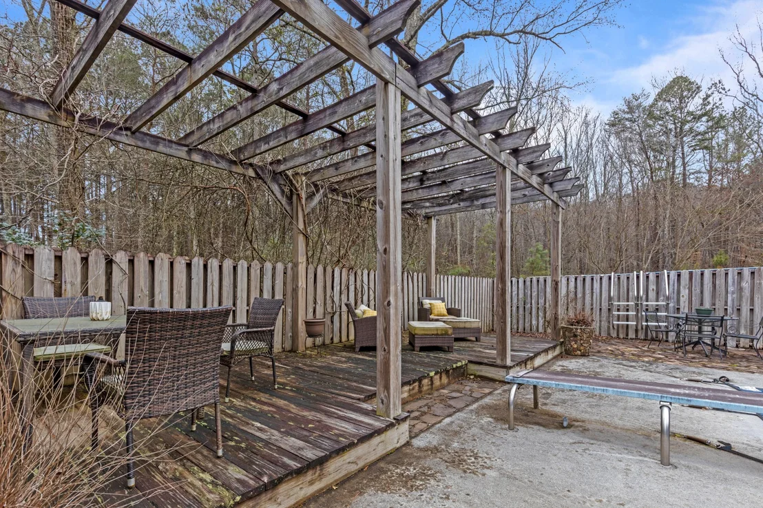 Photo of 446 Jamestown Road