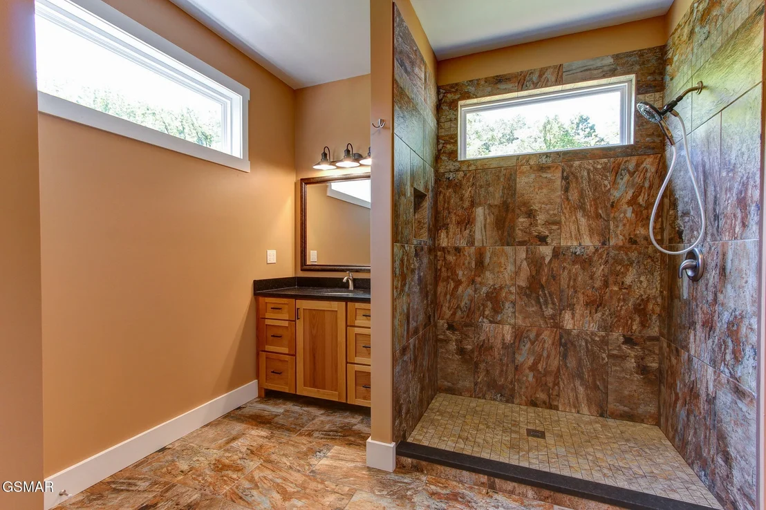 Photo of 3882 Thomas Cross Road
