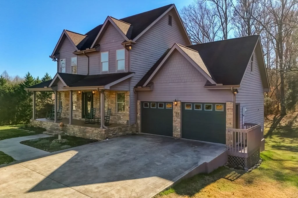 Photo of 1310 Laura Lane