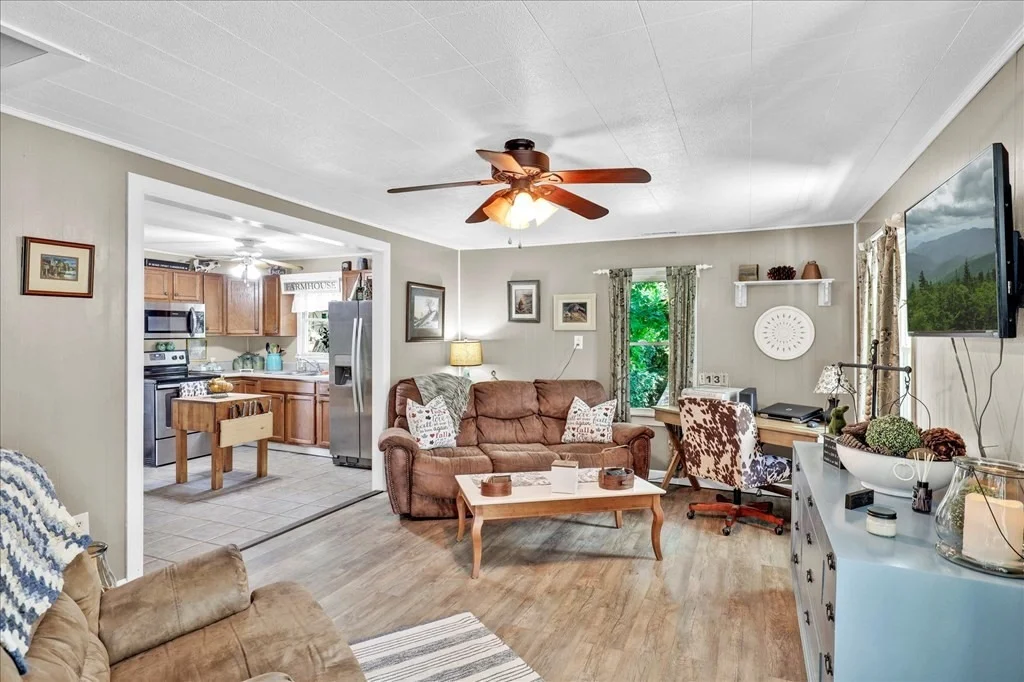 Photo of 1352 Helton Road