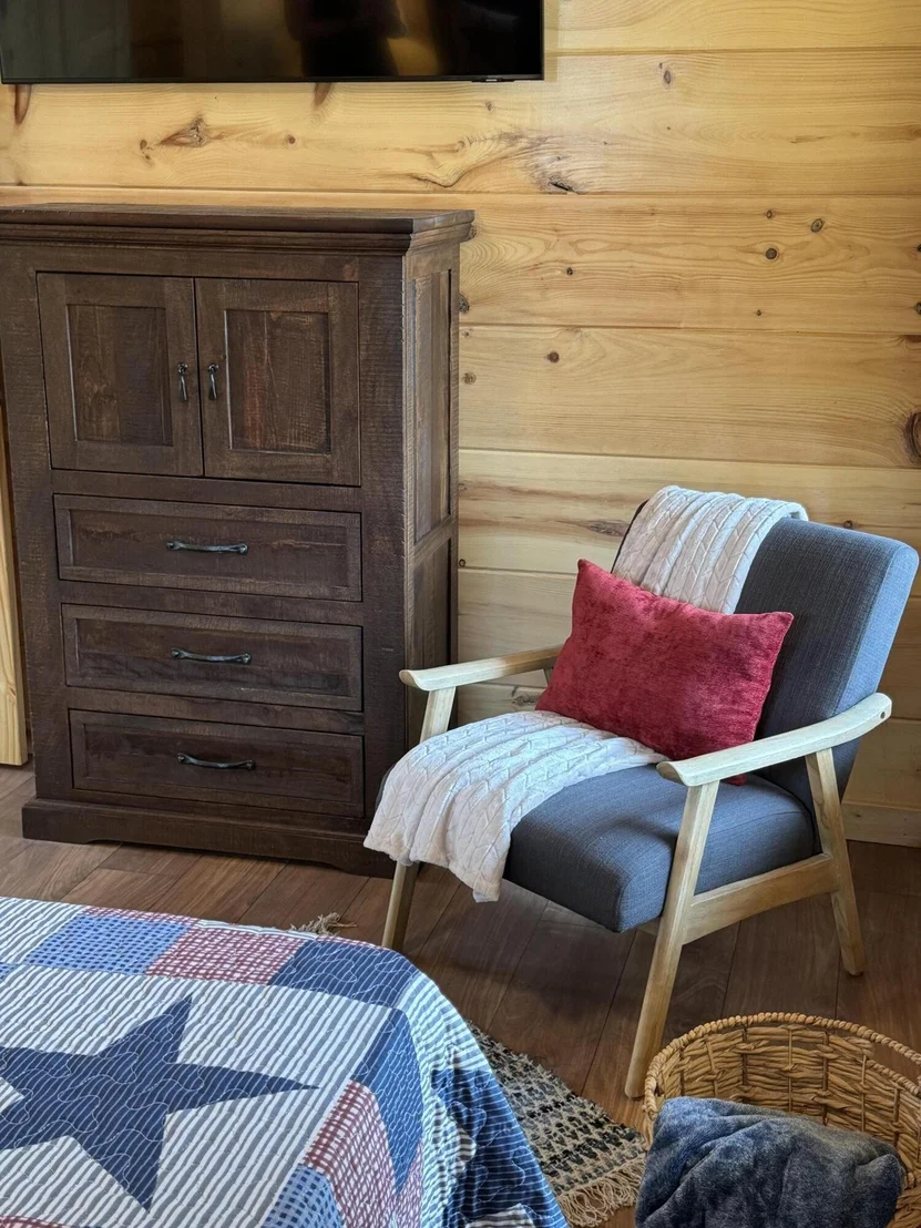 Photo of 2880 Sequoia Road
