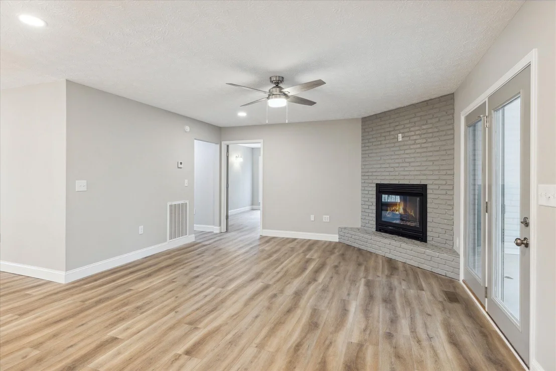 Photo of 1378 Springview Cir