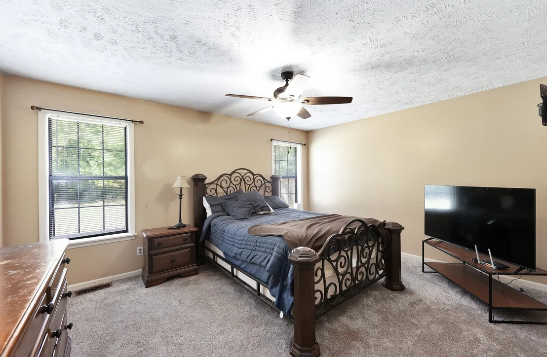 Photo of 227 Buttonwood Dr