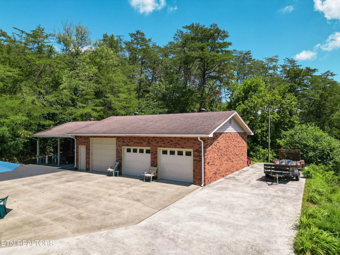 Photo of 175 Oswego Rd