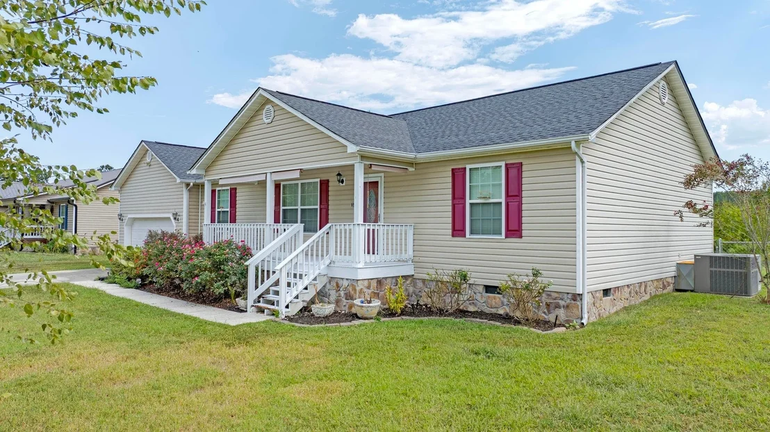 Photo of 166 Belle Cir