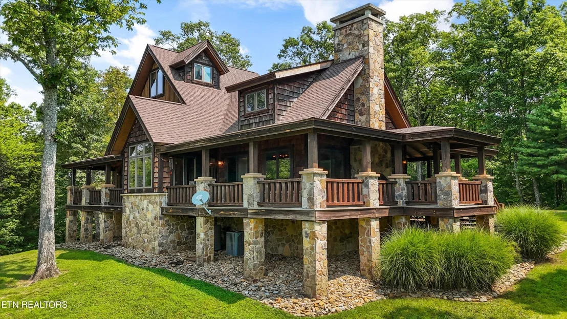 Photo of 993 Red Rock Rd