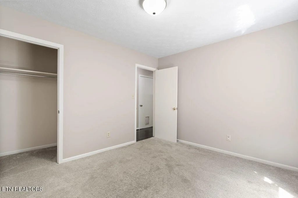 Photo of 8908 Ellis Lane