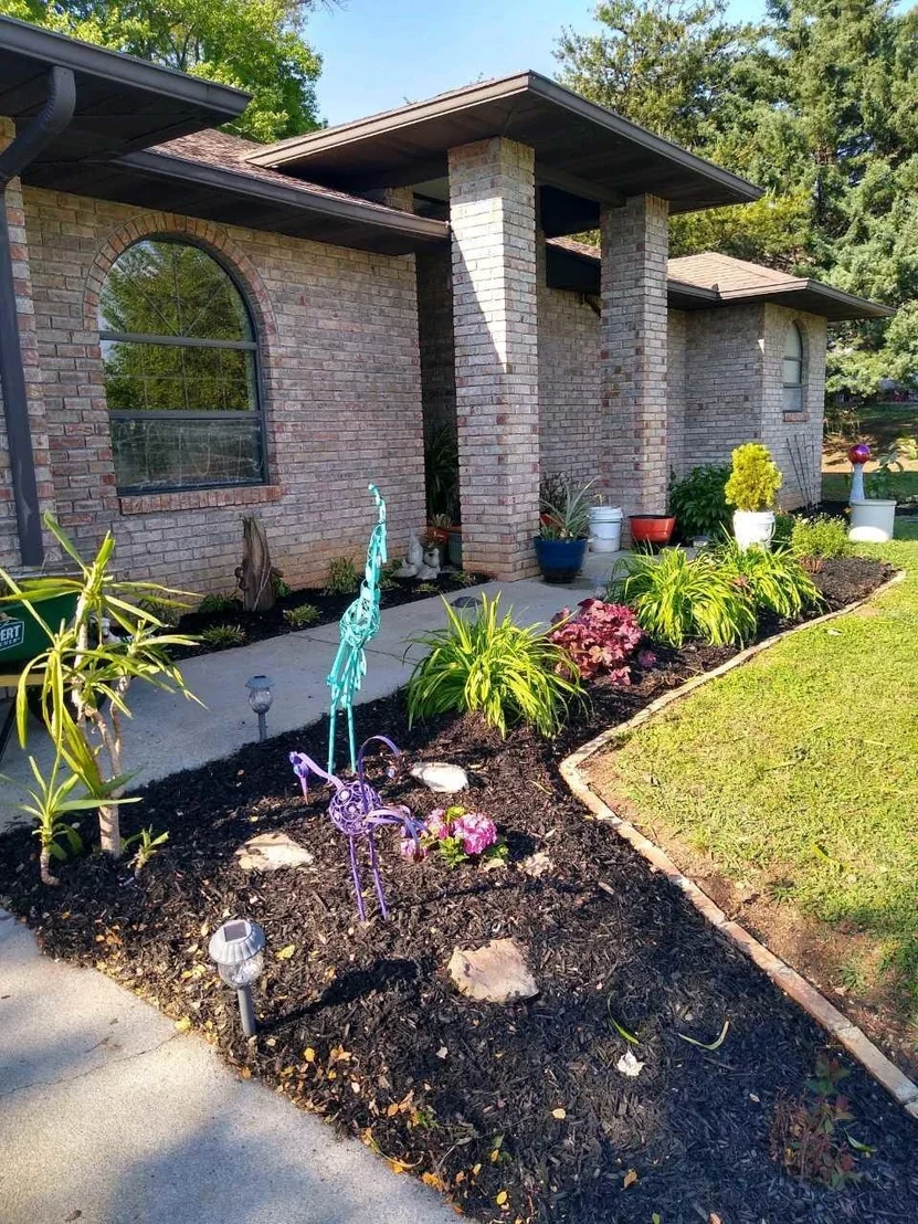 Photo of 547 Emerald Ave