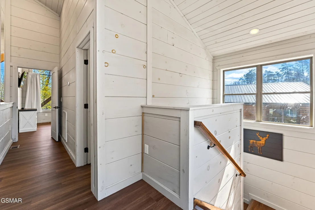 Photo of 2848 Sequoia Road