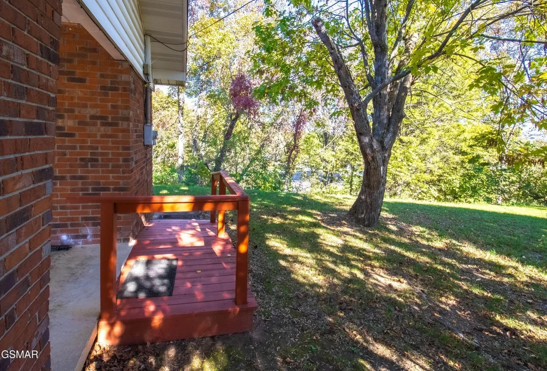Photo of 1121 Mayors Drive