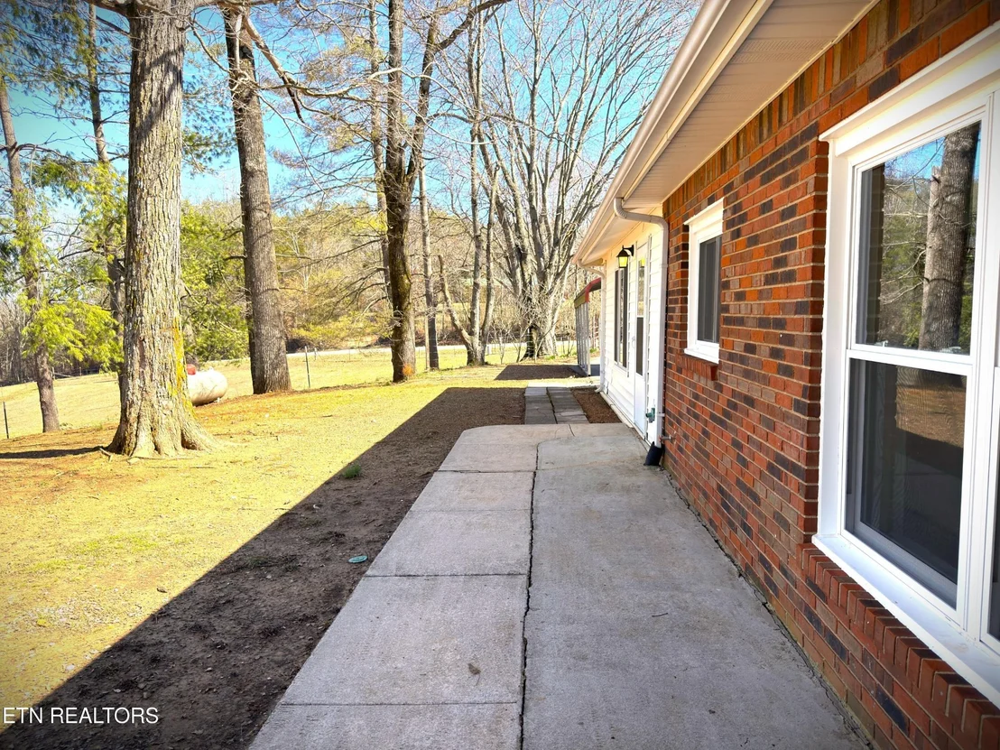 Photo of 1152 Dogwalk Rd