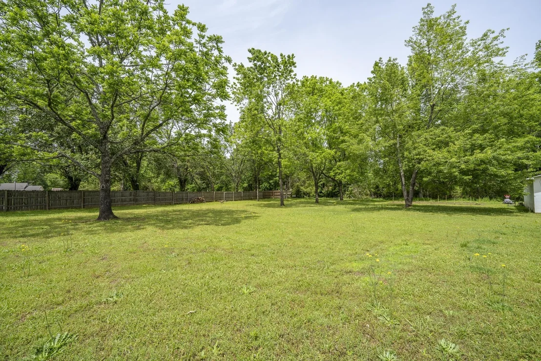 Photo of 715 PINHOOK DR