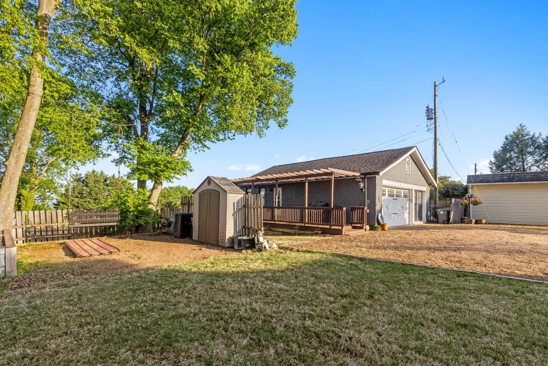Photo of 46 N Crest Road