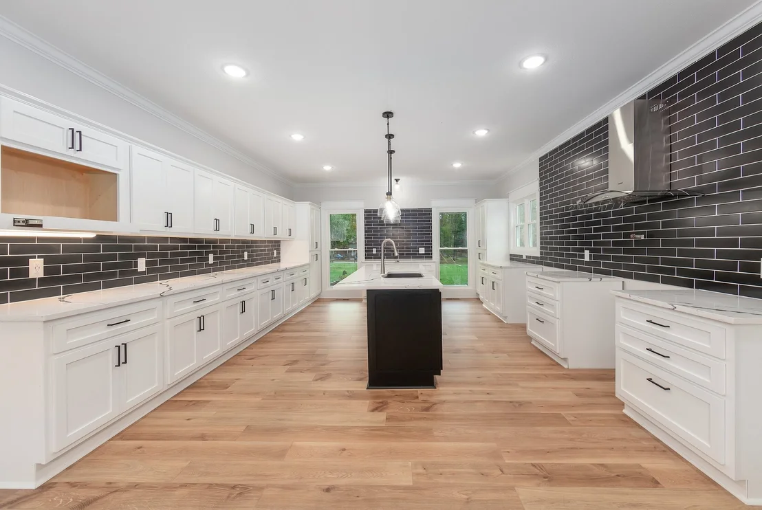 Photo of 250 Bascom Rd