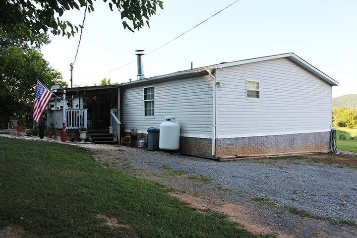 Photo of 2750 Maplecrest Way