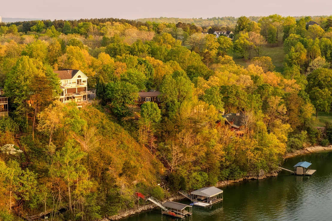Photo of 979 Clift Cave Road