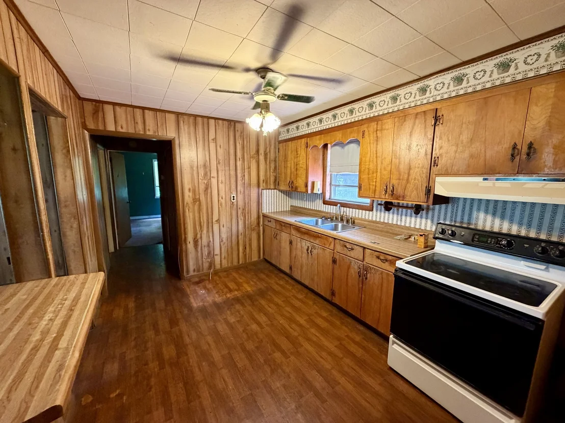 Photo of 2155 Spring Hill Rd