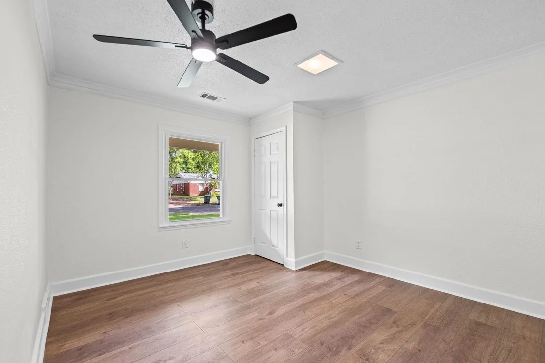 Photo of 4585 HELENE RD