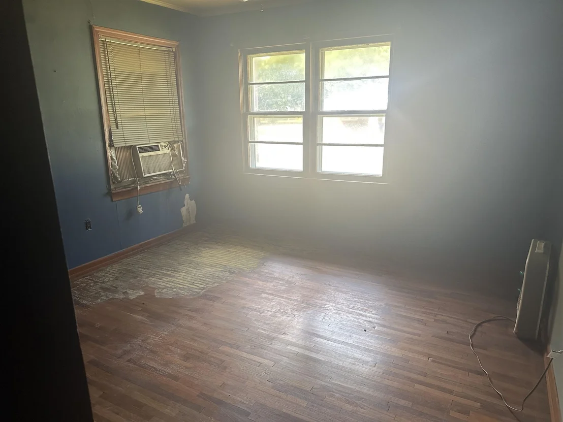 Photo of 140 SHAW LN