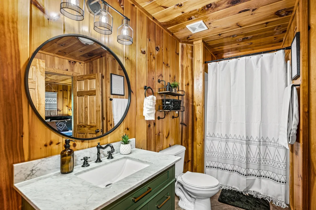 Photo of 2733 Pine Crest Ln