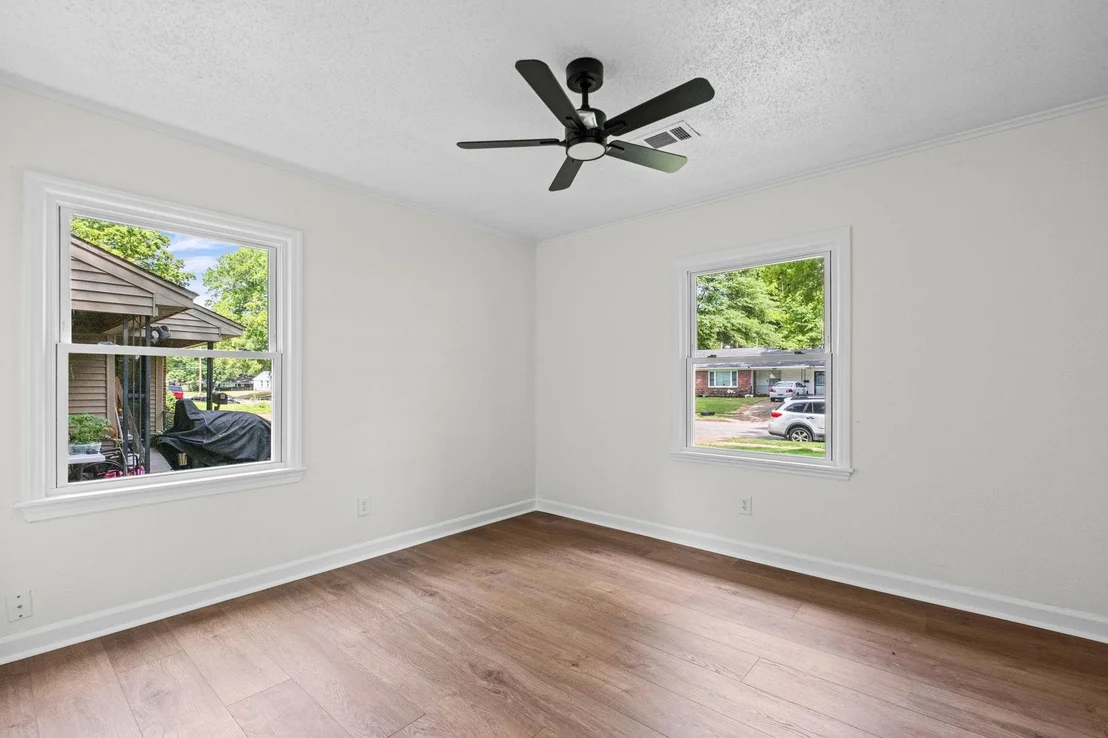 Photo of 4585 HELENE RD