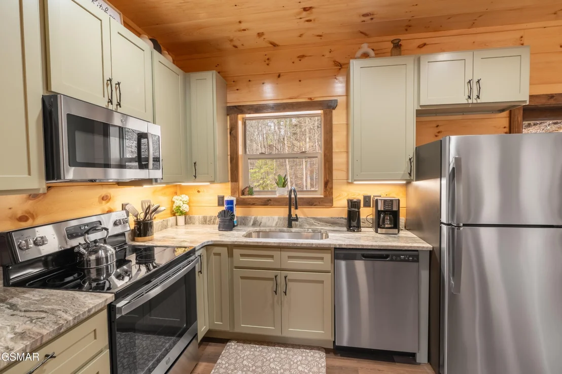 Photo of 2382 Headrick Lead