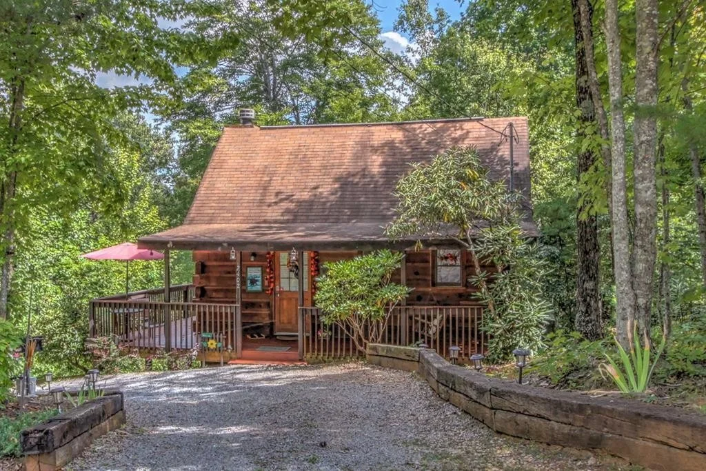 Photo of 2402 E View Drive