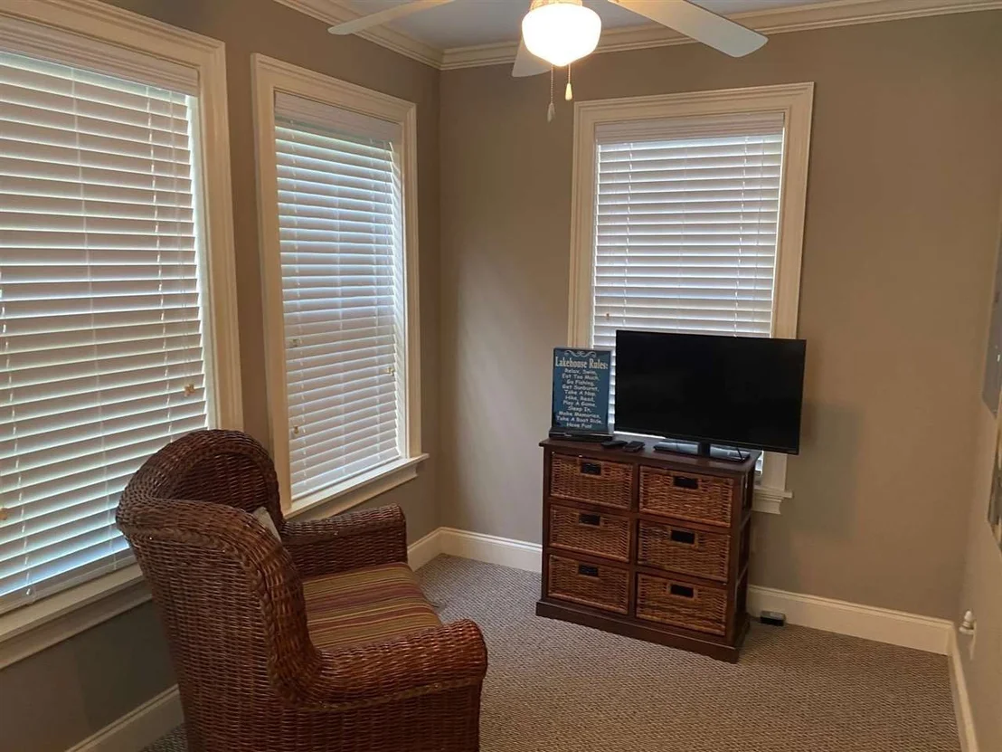 Photo of 21 DEVIN DR