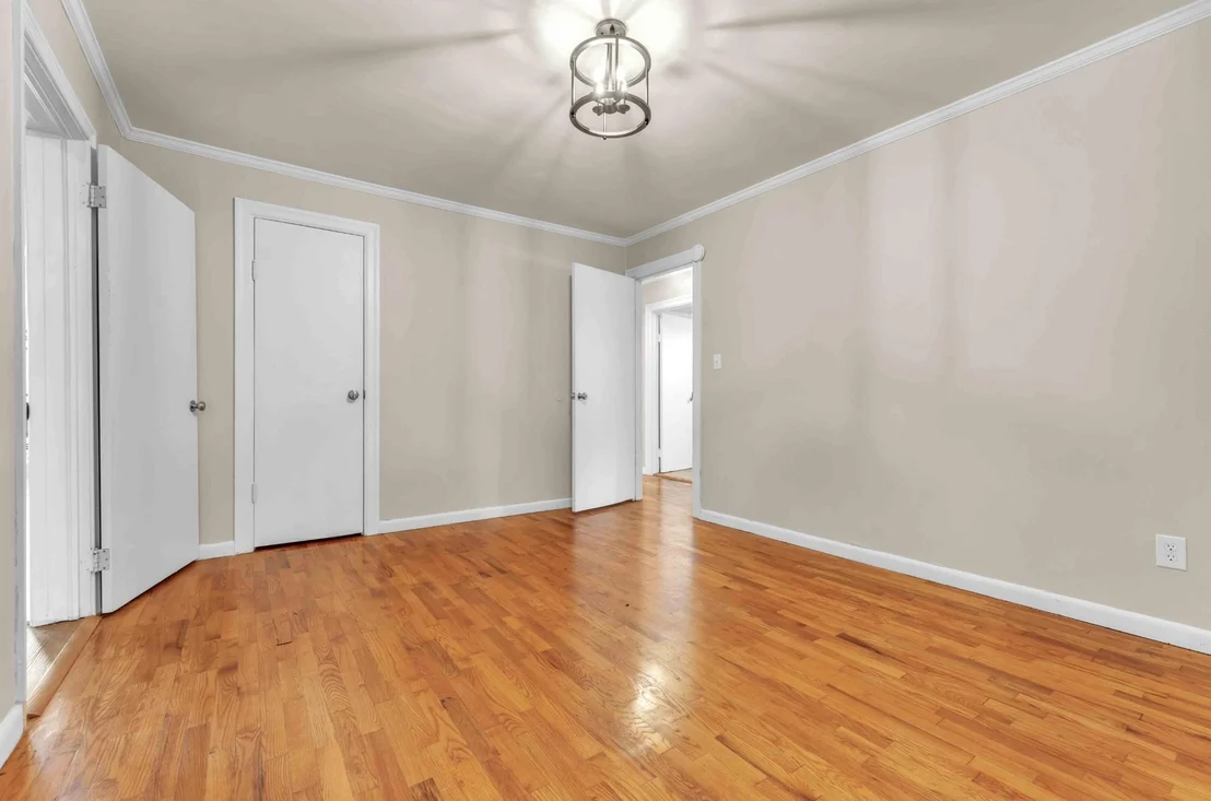 Photo of 425 Hillcrest Circle