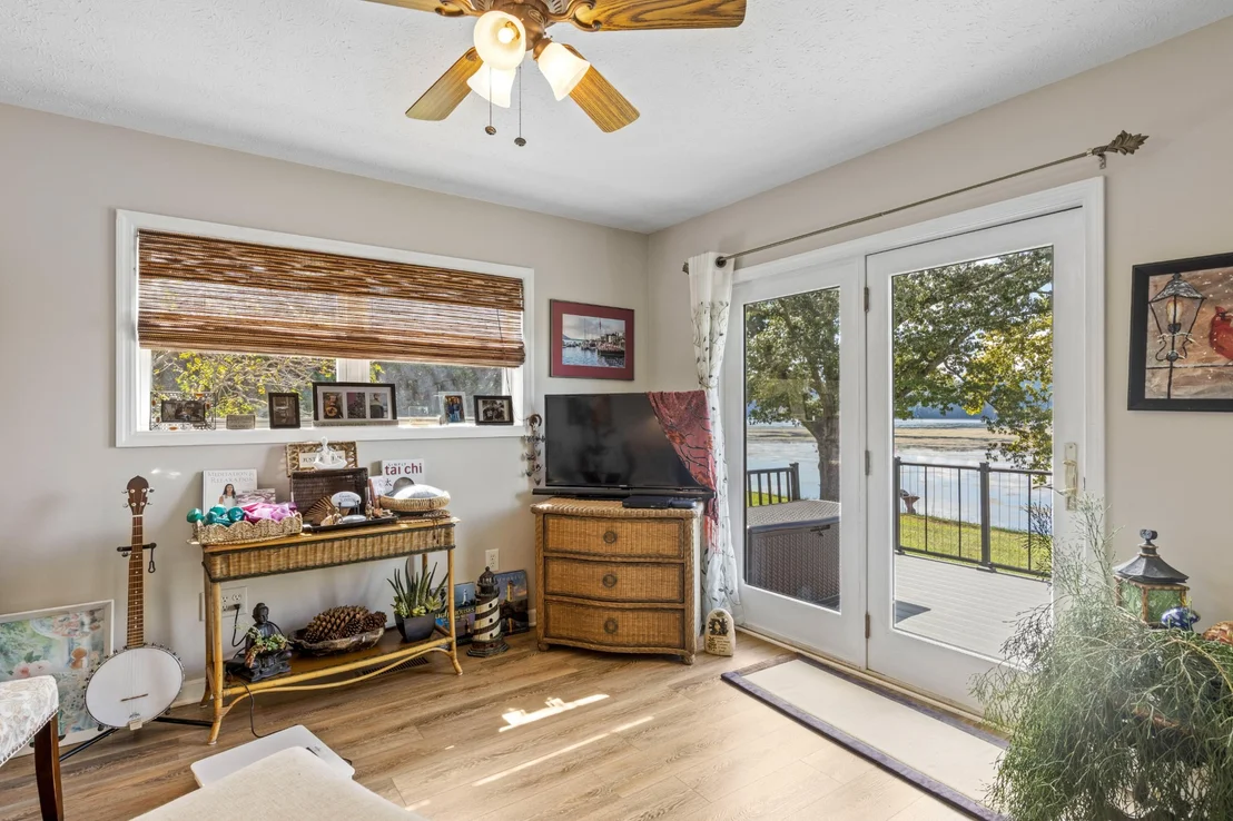 Photo of 122 Eagle Point Drive