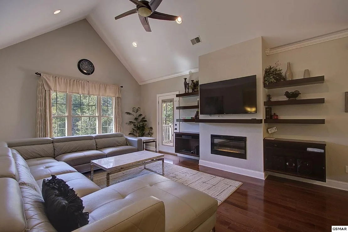 Photo of 712 Pleasant Valley Drive