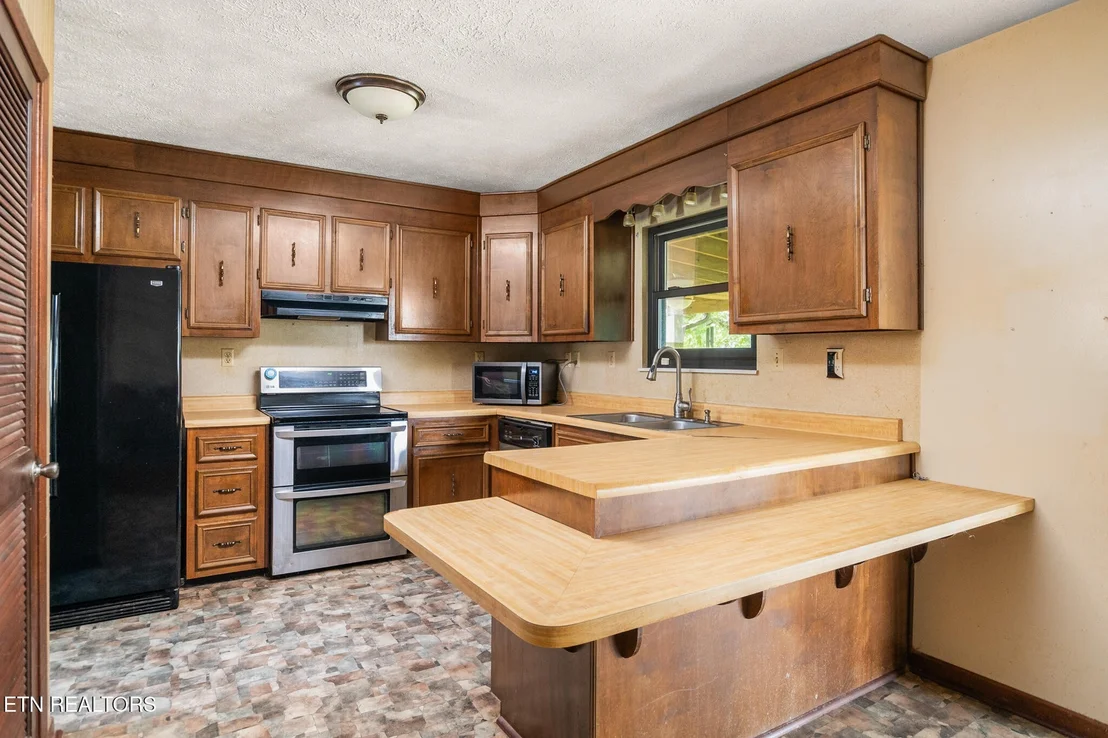 Photo of 230 Grandview Drive