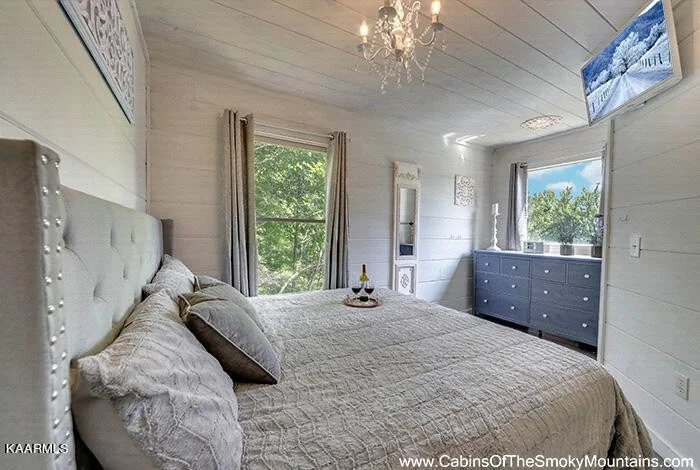 Photo of 1012 Ski View Lane