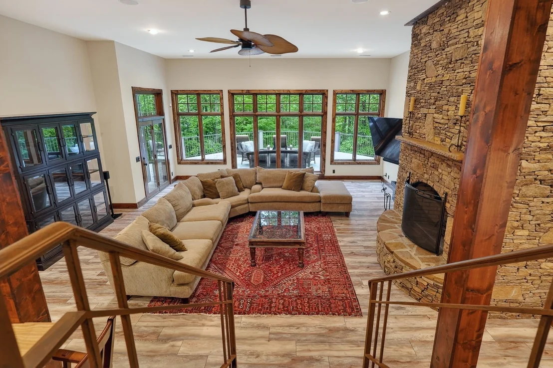 Photo of 2304 Backbone Rd